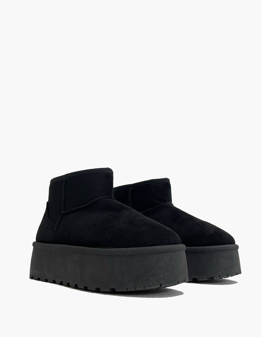 Bota Australiana Negra de Caña Baja