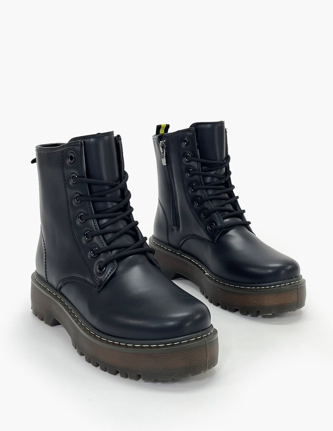 Bota militar negra