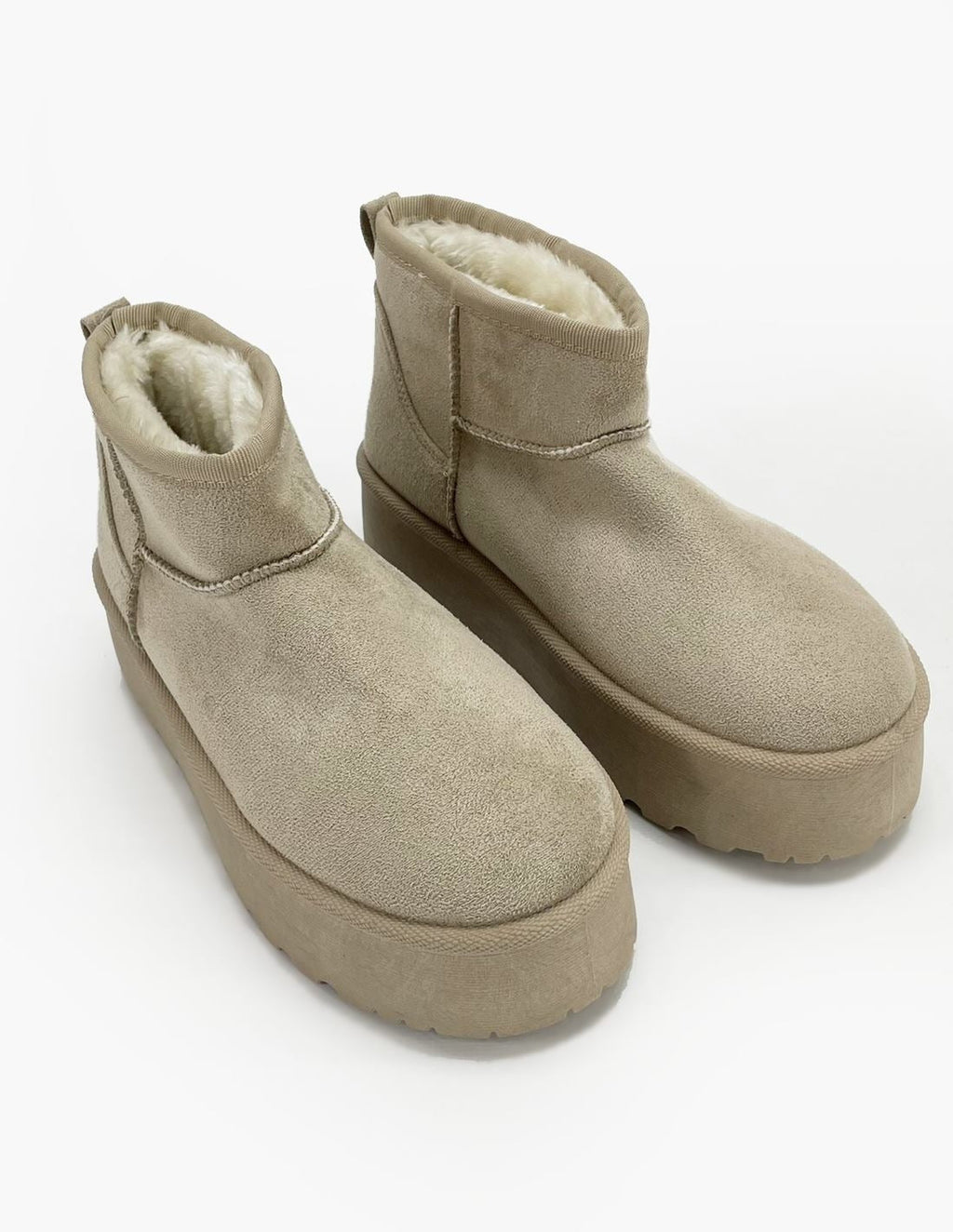 Botas de pelito en color beige - Australiana