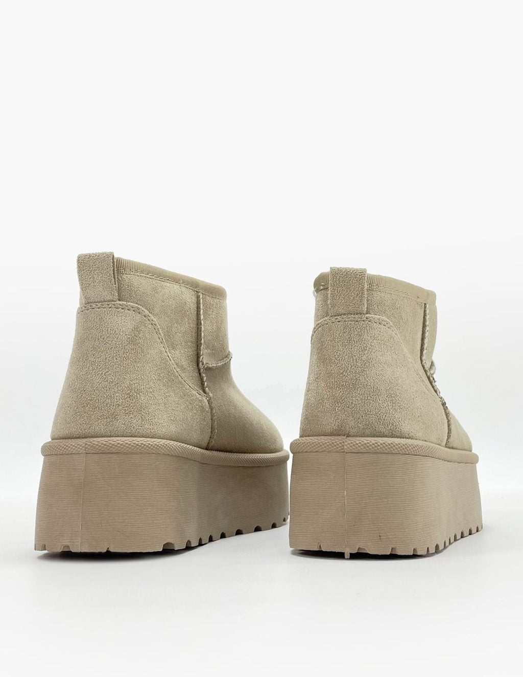 Botas de pelito en color beige - Australiana