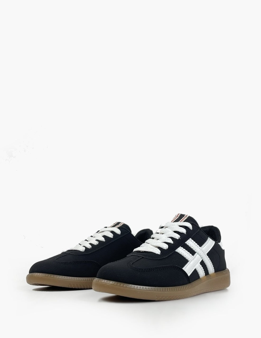 Zapatillas negras mujer - Lineas blancas