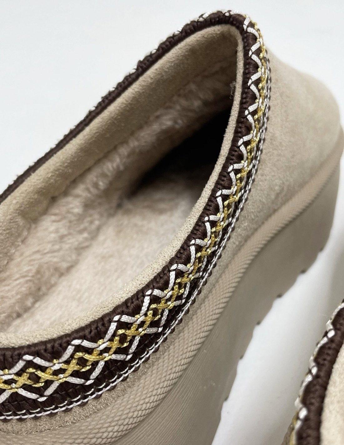 Zueco Plataforma de Antelina Beige